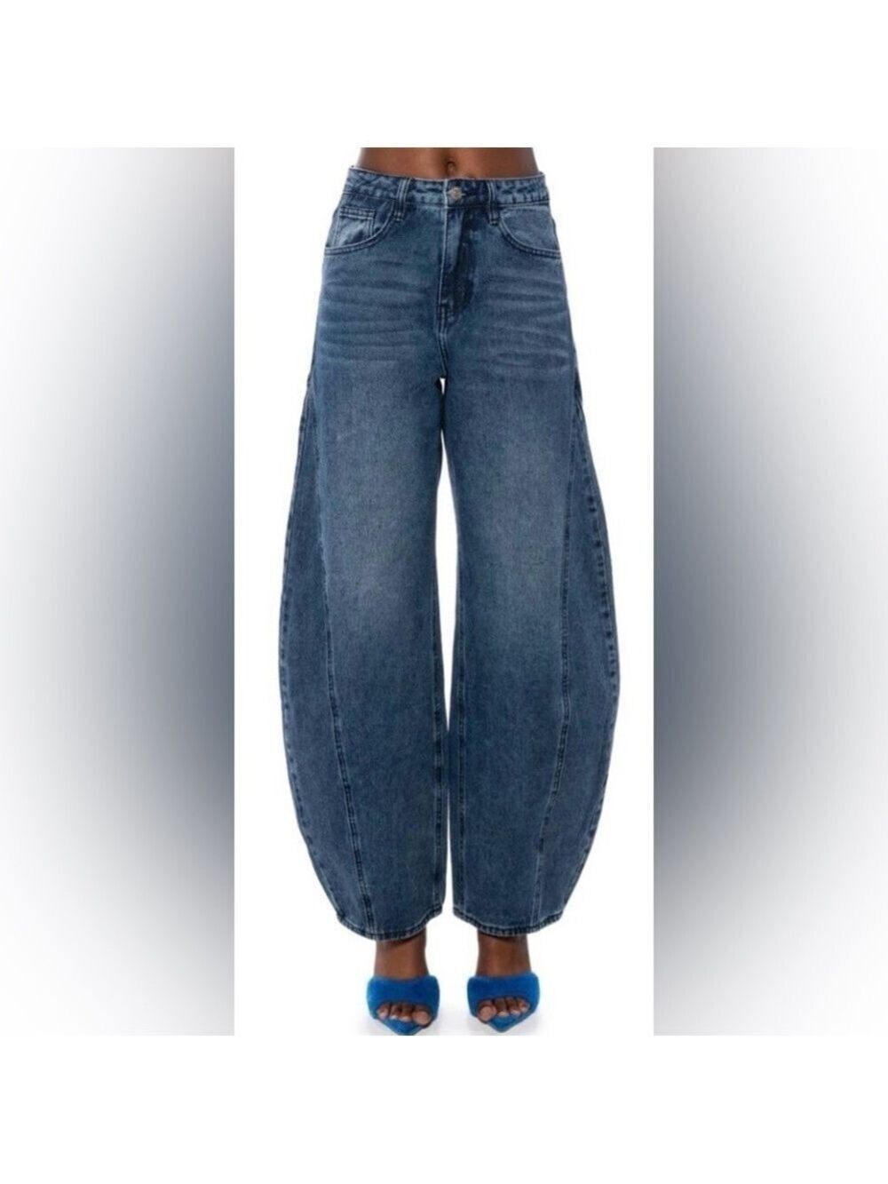 274. AKIRA Wide Leg Barrel Genie Denim Size Medium